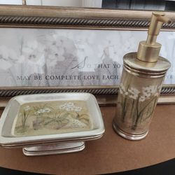 Picture, Soap Dish And Soap Dispenser 