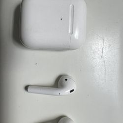 1st Generation Apple AirPods 
