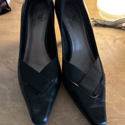 Black Shoes