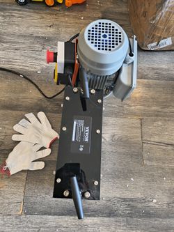 Automatic wire stripping machine