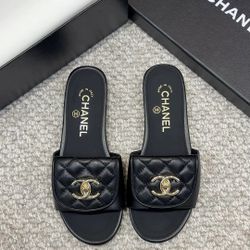 Fashionable flip-flops