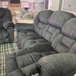 Capehorn Granite Reclining Living Room Set
Ashley 