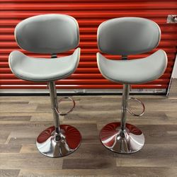 Simpli Home Marana Mid Century 33in Bentwood Bar Chairs (2)
