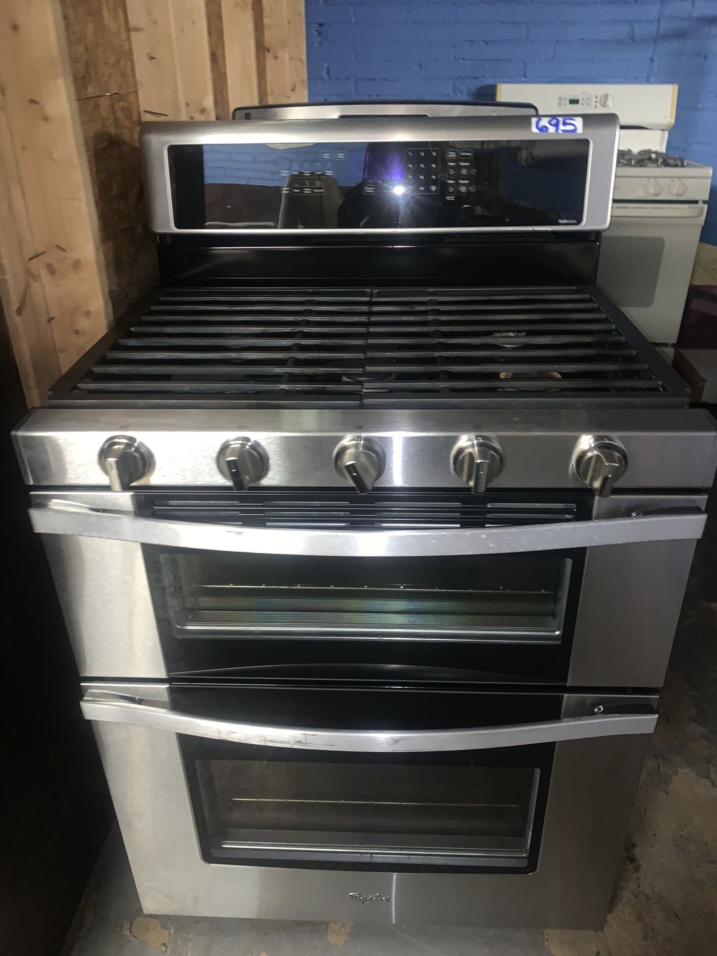 Stainless Steel Whirlpool Gas Stove for Sale in Gastonia, NC OfferUp