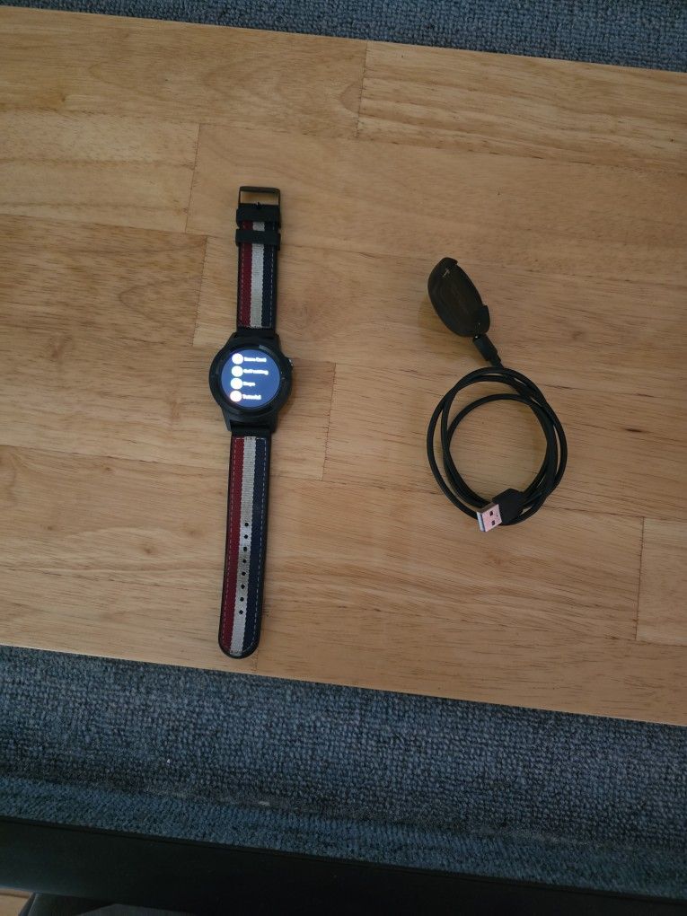 Golf Buddy Aim W11 GPSGolf Watch