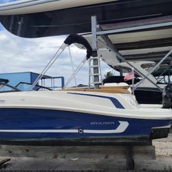 2019 Bayliner VR5 OB
