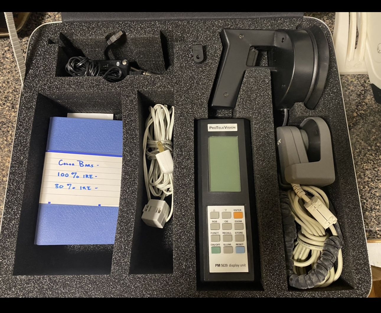 Philips PM5639 Color Analyser Kit with Case 