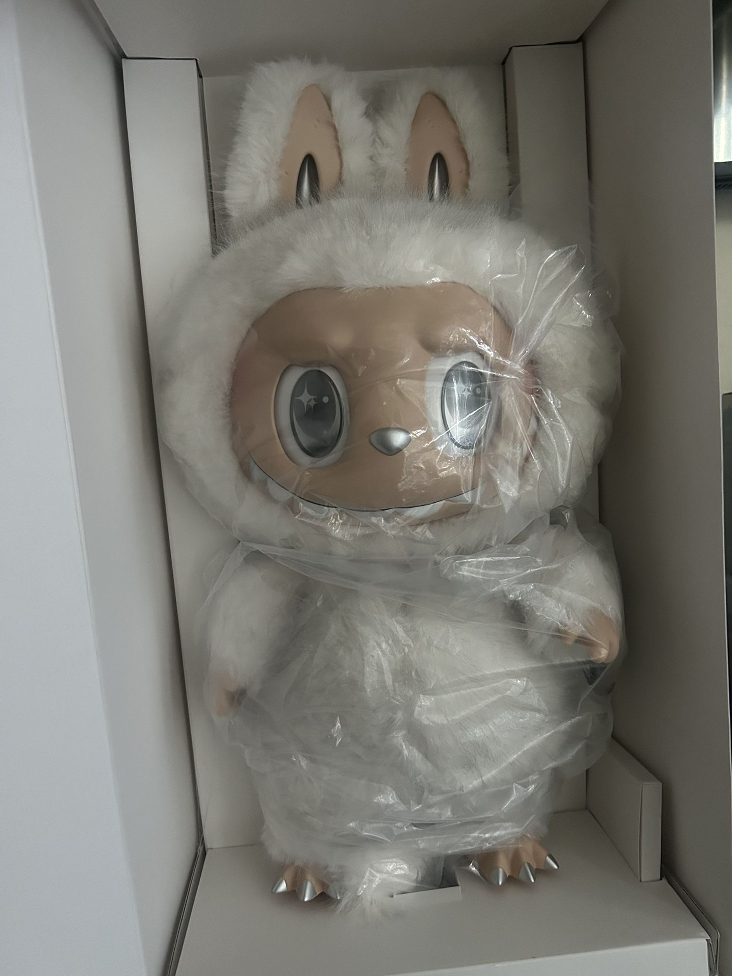 ZIMOMO ANGEL IN THE CLOUDS POPMART