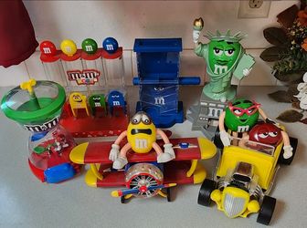 M&M Collector Lot – 6 Dispensers!