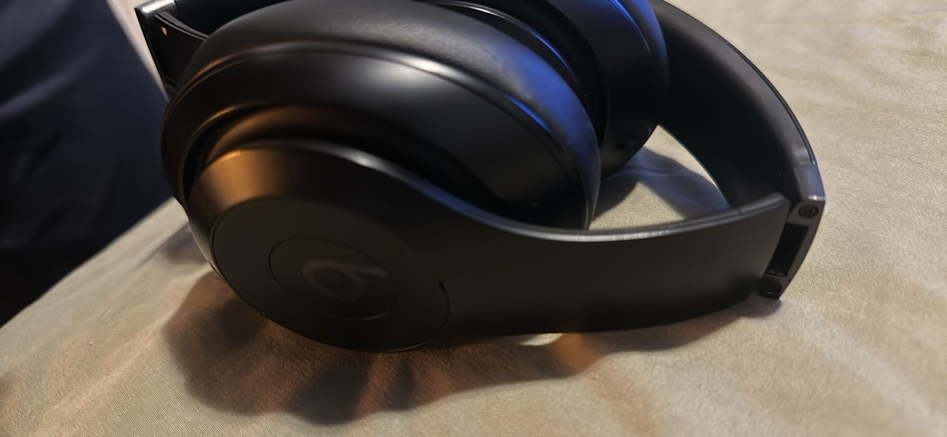 Beats Studio Pro