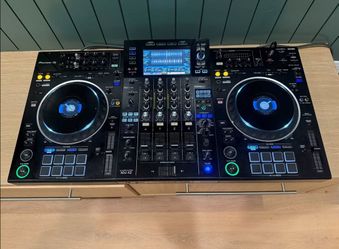 Pioneer DJ XDJ-XZ — All-In-One 4-Channel DJ System