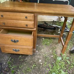 Free desk