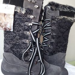 Mid CALF Grey Muk Luk Boots Size 9