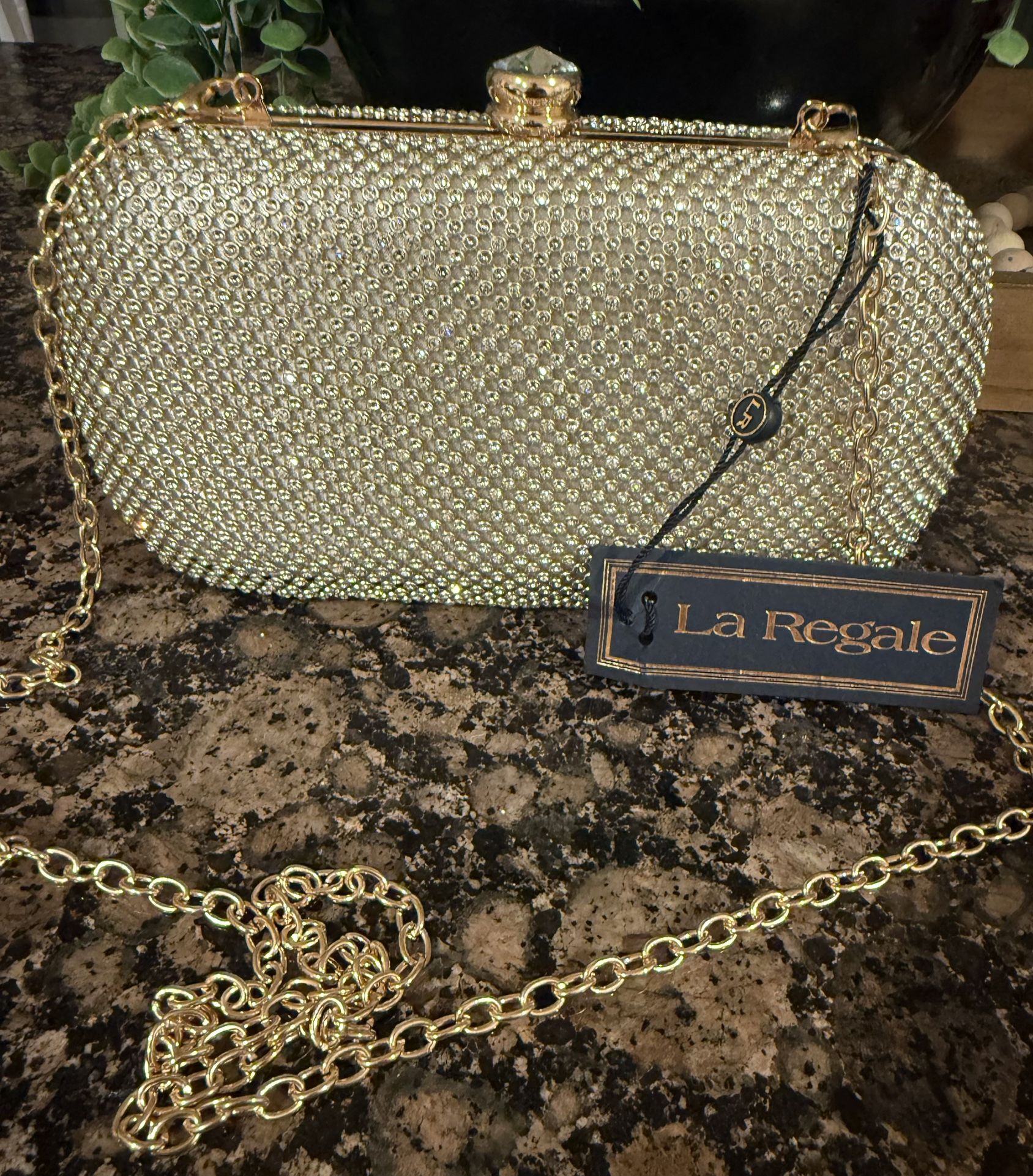 La Regale Clutch