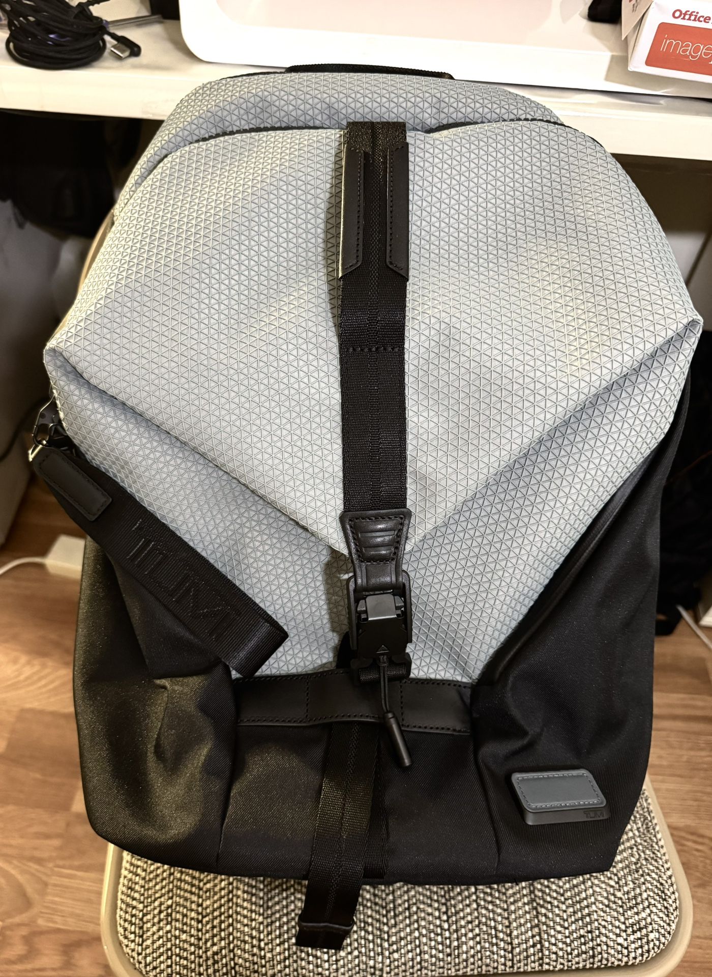 TUMI Tahoe Finch 18.25