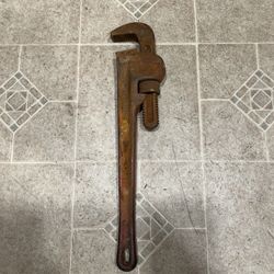 Pipe Wrench 