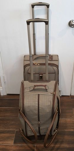 LONDON FOG CAMBRIDGE LUGGAGE  SUITCASE