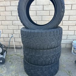 Toyo Open Country R/T 33x12.5x20