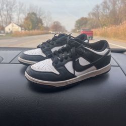 Panda Dunks Men’s Size 7