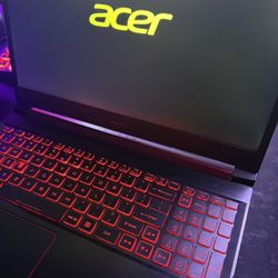 Acer Nitro 5 PC Gaming Laptop 9th Gen (upgraded With 32GB Ddr4 Corsair Vengeance Ram Recently Then Stopped Use Right After) Send Offers!!!