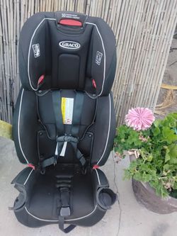 Graco Adjustable carseat