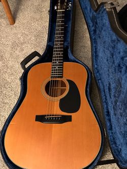 Nashville acoustic guitar-Martin styled