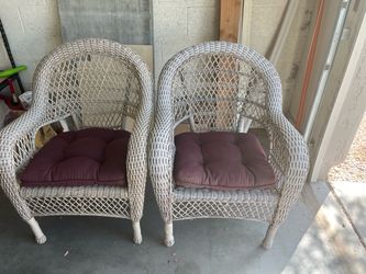 Wicker Chairs with Cushions - 4