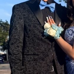 ✨ Prom/Wedding Tuxedo – Like New! ✨ 