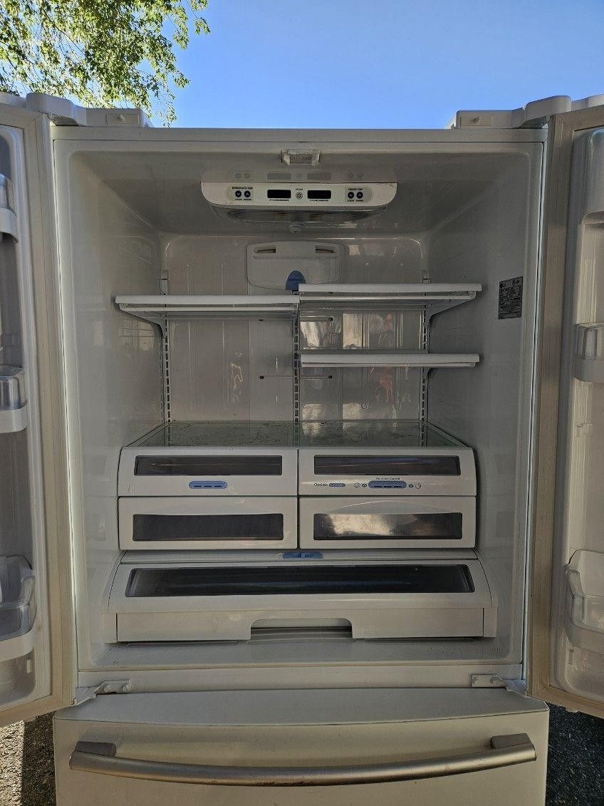 LG Refrigerator
