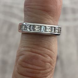18K Genuine baguette and princess cut 1.18CTW Diamond Ring.