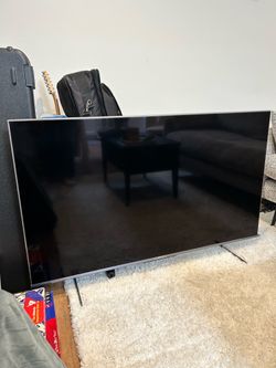 55" Hisense ULED 4K TV - Needs Backlight Repair / For Parts