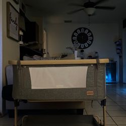 Baby Bassinet (NEW)