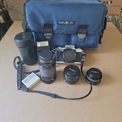 Minolta  35m camera  With Lenss And Case As shown 