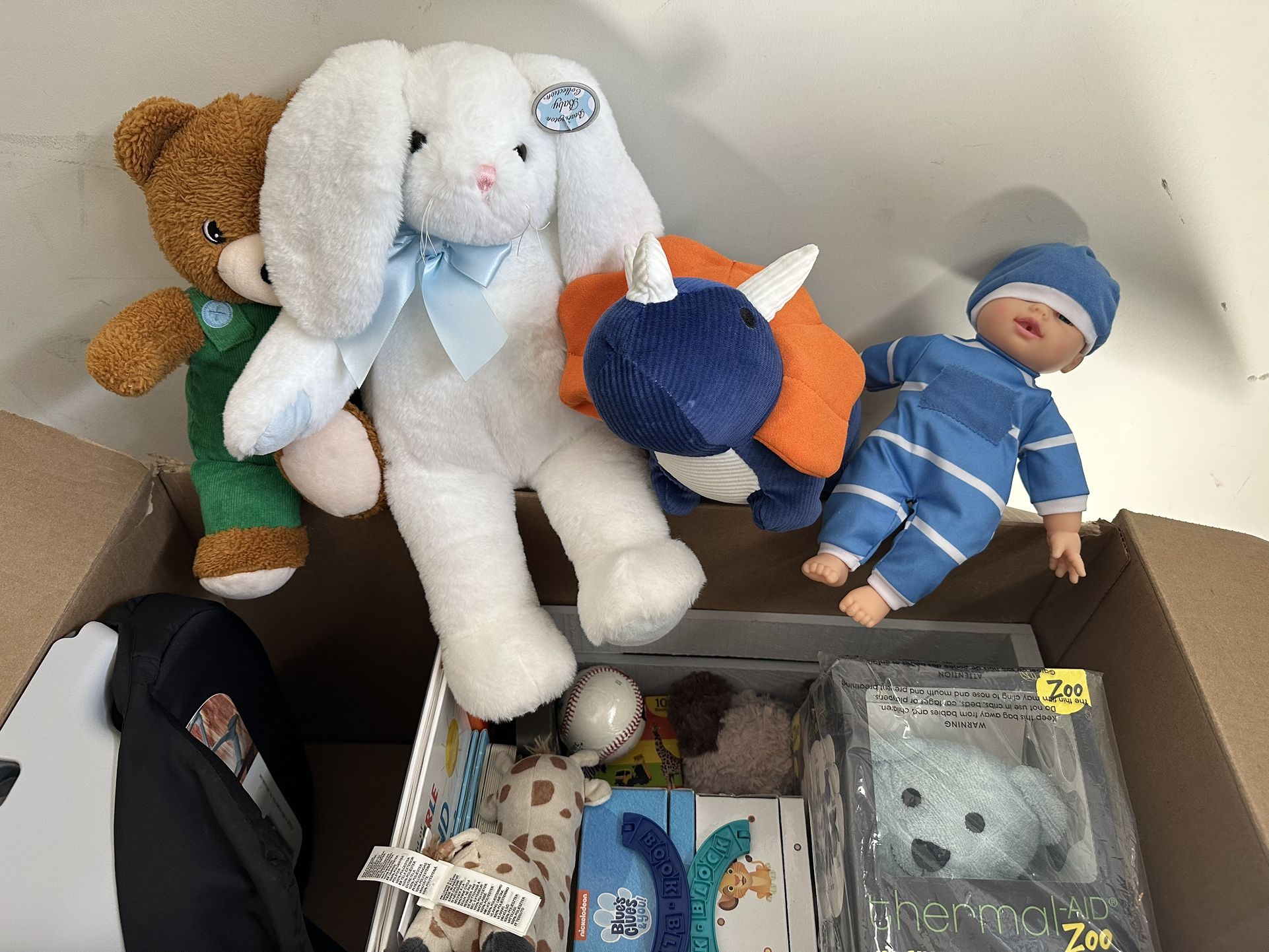 Children’s Books And Stuffed Animals