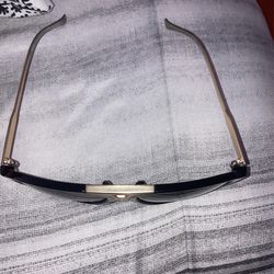 Authentic LV Louise Hoops for Sale in Hartford, CT - OfferUp