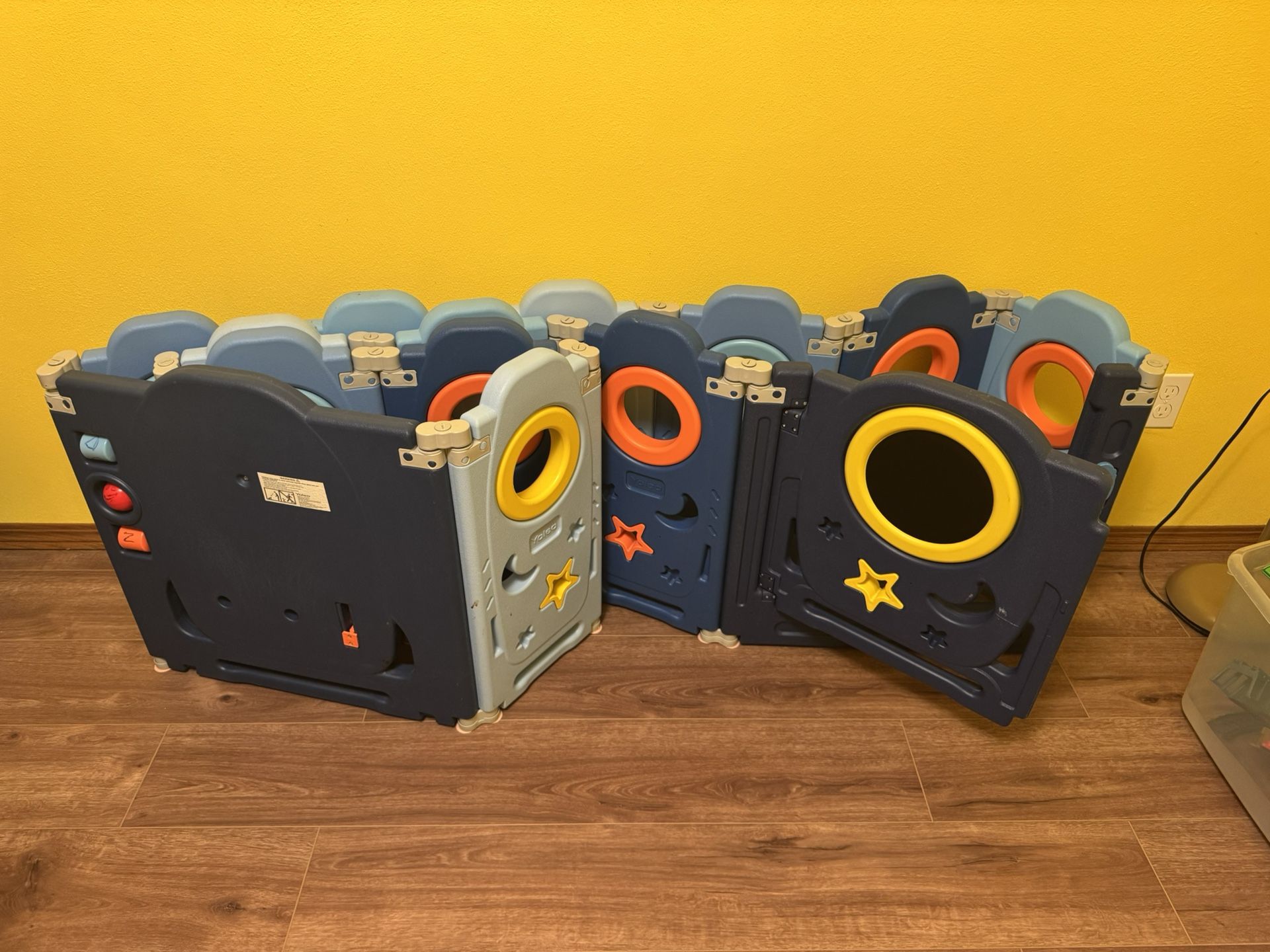 Baby Playpen Fence