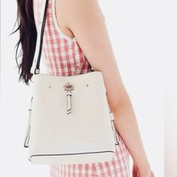 White Leather Bucket Shoulder Bag
