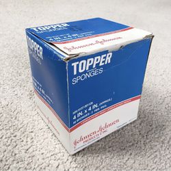 Vintage JOHNSON & JOHNSON Topper Sponges Box w/ Partial Contents 4x4 Inch 44 Ct