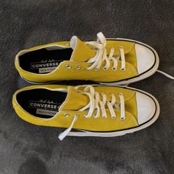 Converse Yellow 