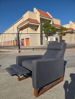 Living Spaces Dane Recliner in Seal - Excellent Condition