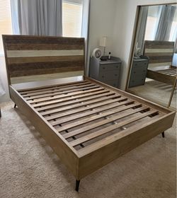 Gorgeous (Queen Size) Solid Wood Mid Century Modern Style Platform Bed Frame