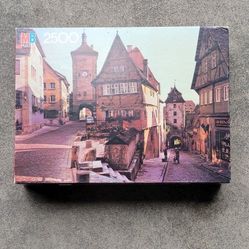 Vintage 1982 Milton Bradley 2500 Piece Puzzle 