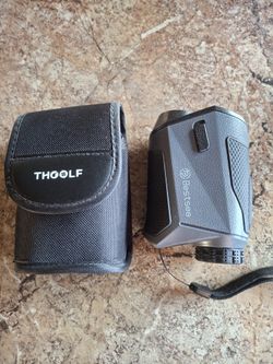 GOLF RANGEFINDER W/CASE