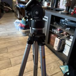Heavy Duty Tripod