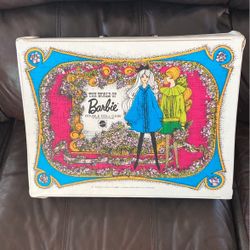 Vintage 1968 Barbie Double Doll Carrying Case. Negotiable 