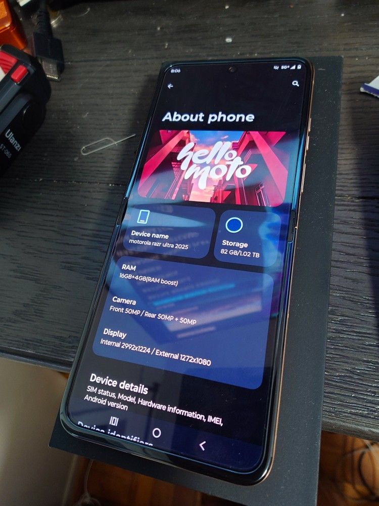 Motorola Razr Ultra 2025 1TB Unlocked