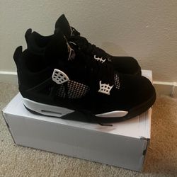 Jordan 4 White Thunder