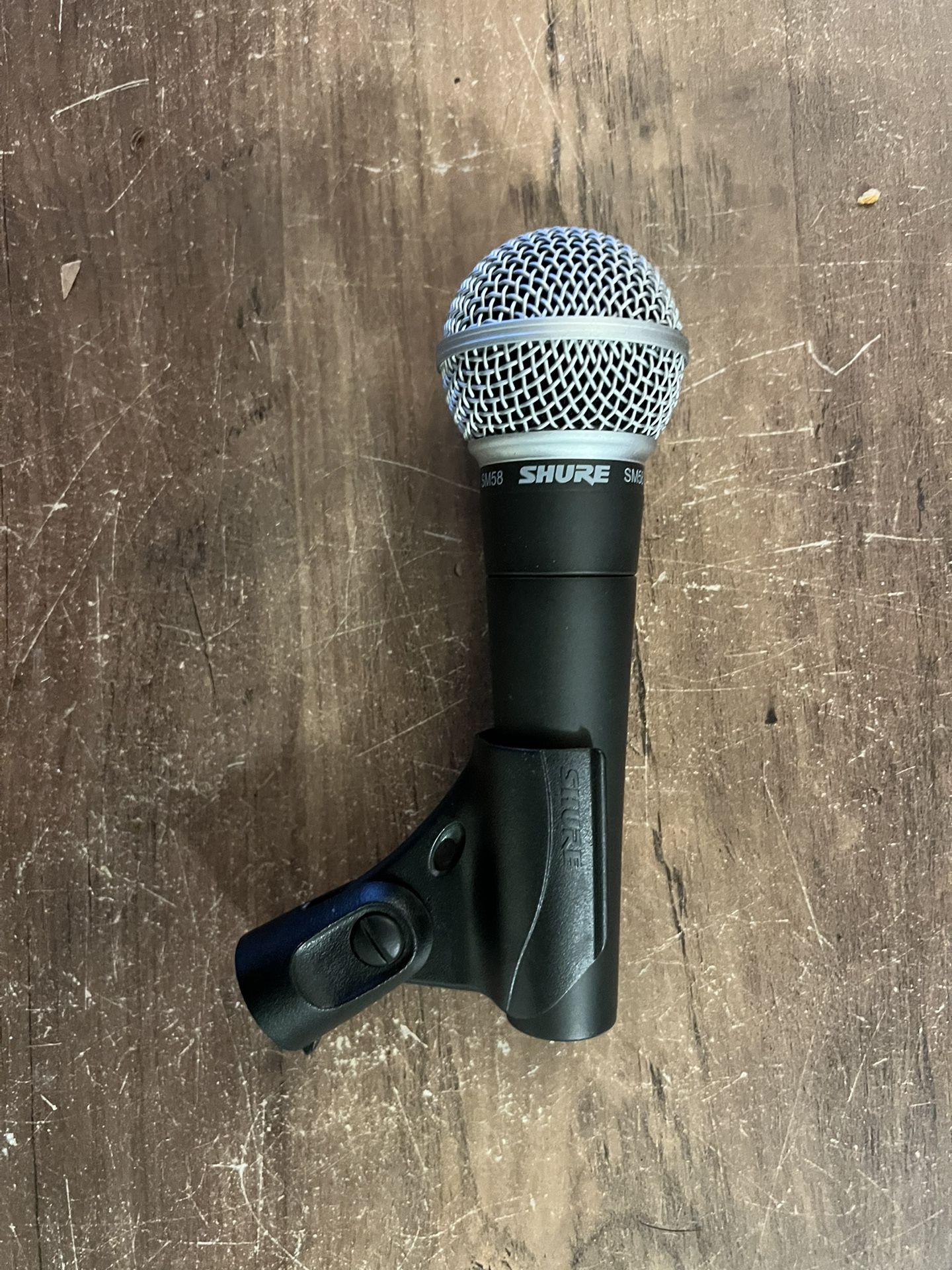 Shure SM58 Pro XLR Dynamic Microphone