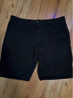 men’s black shorts