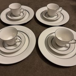 Vintage Carico China Reflection 7956 Place  Set